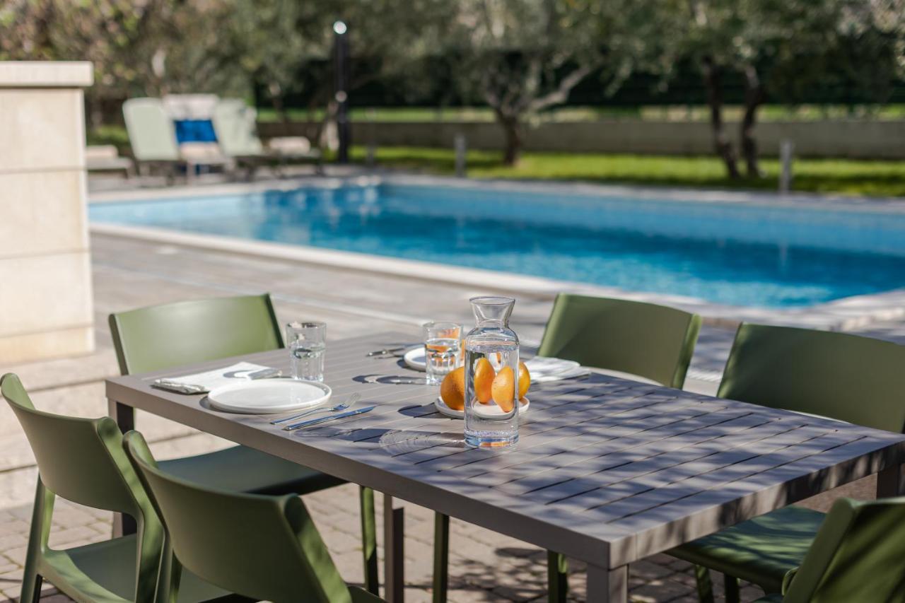 The Olive Poolhouse Apartment Split Exterior foto