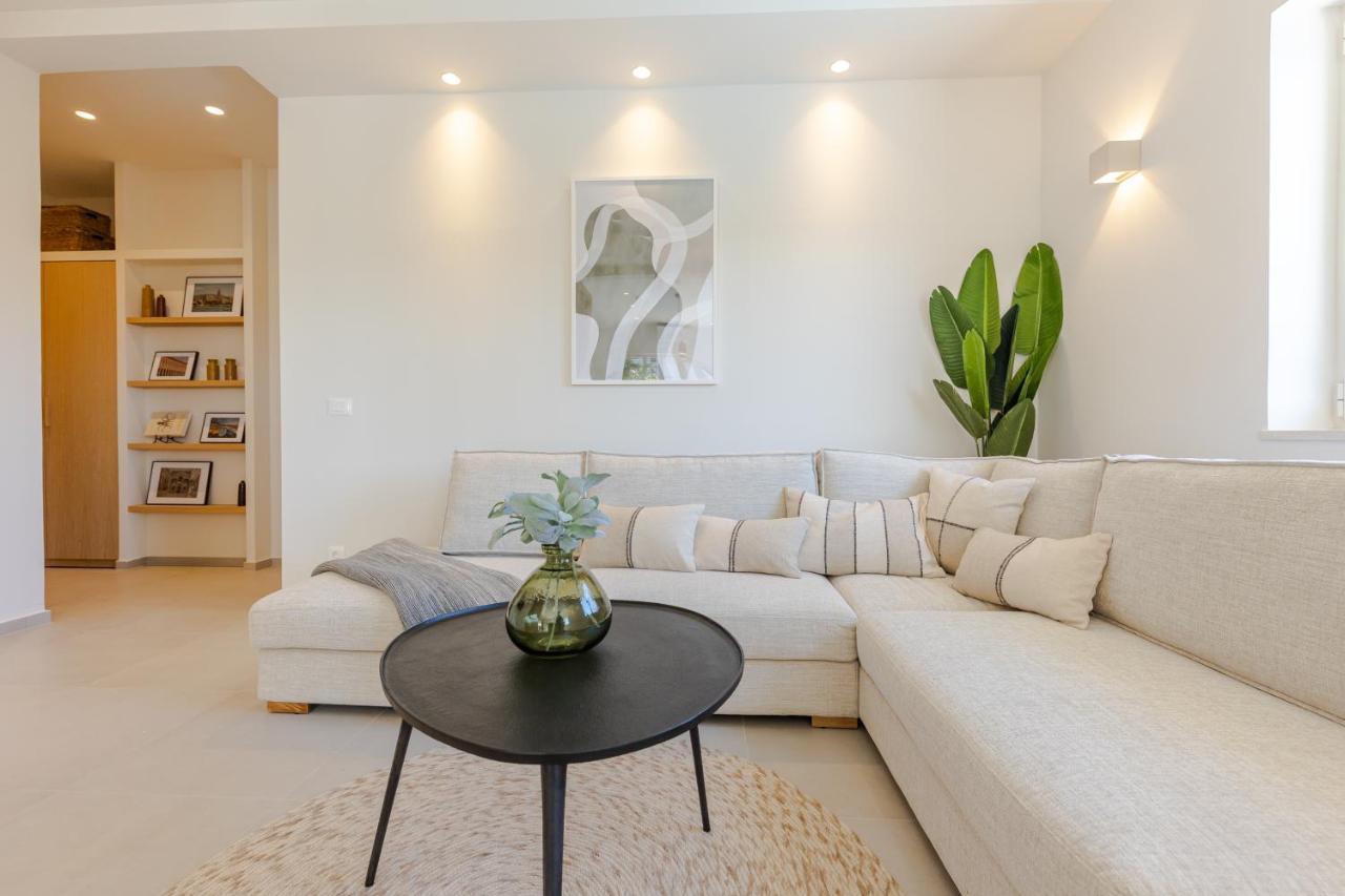 The Olive Poolhouse Apartment Split Exterior foto
